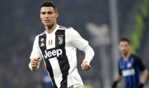 Cristiano Ronaldo Ingin Kalahkan Torino
